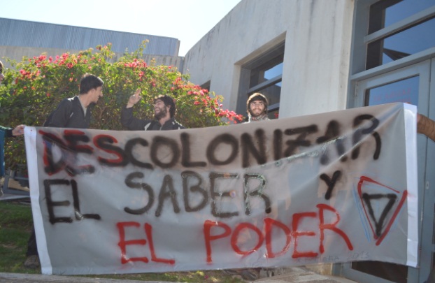 A faixa que sintetizava a inspiração política da mobilização estudantil